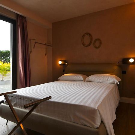 B&B Bricco Della Guardia Briaglia Bagian luar foto